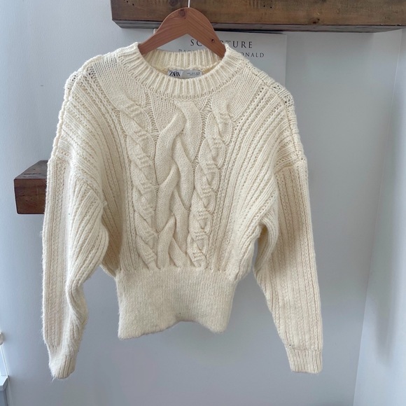 Zara Sweaters - Zara White chunky cable-knit sweater crewneck s